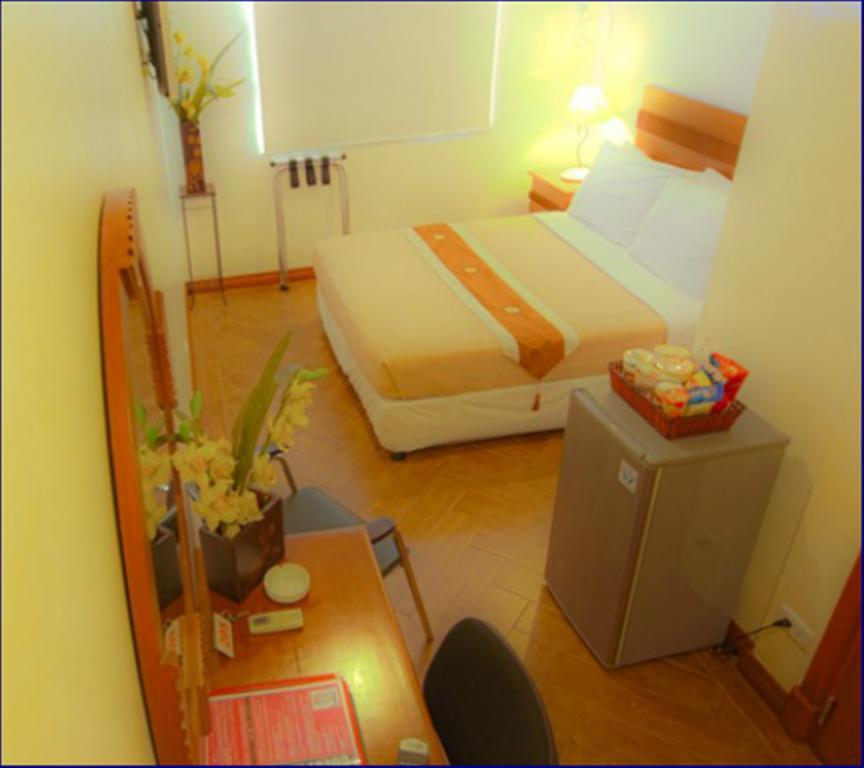 Avitel Hotel Makati City Room photo